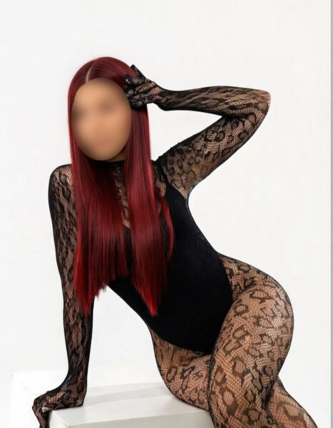 Carmen Sevillana de 21 años NOVEDAD